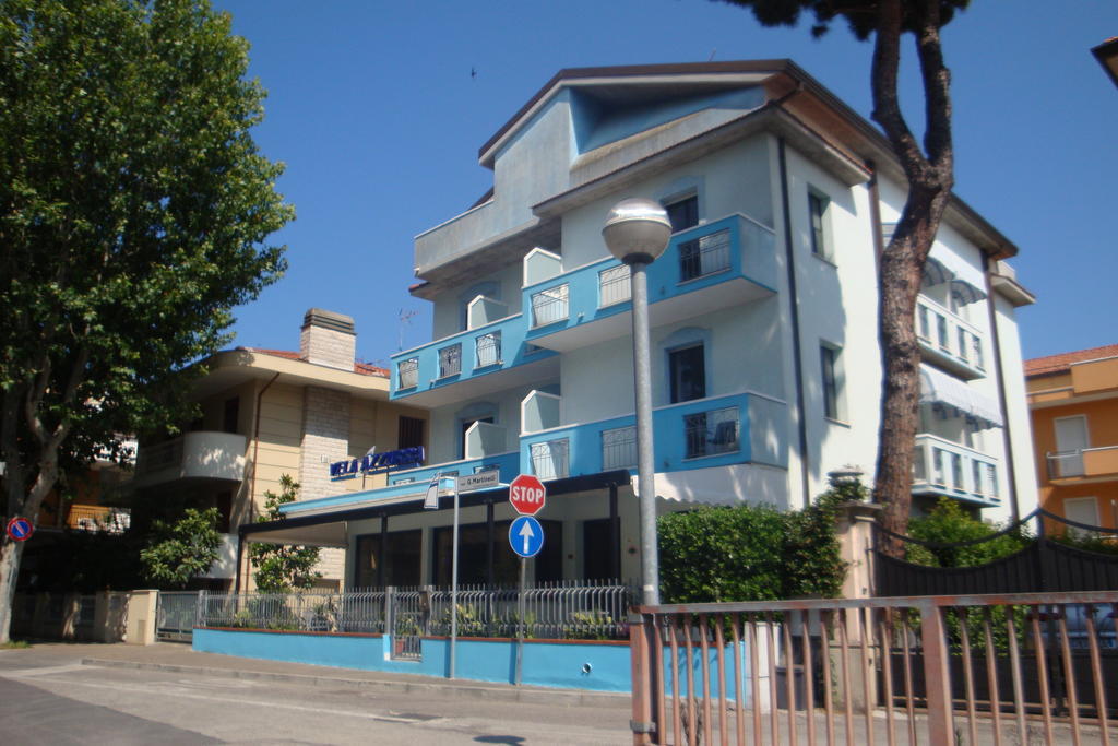 Hotel Vela Azzurra Rimini Bagian luar foto