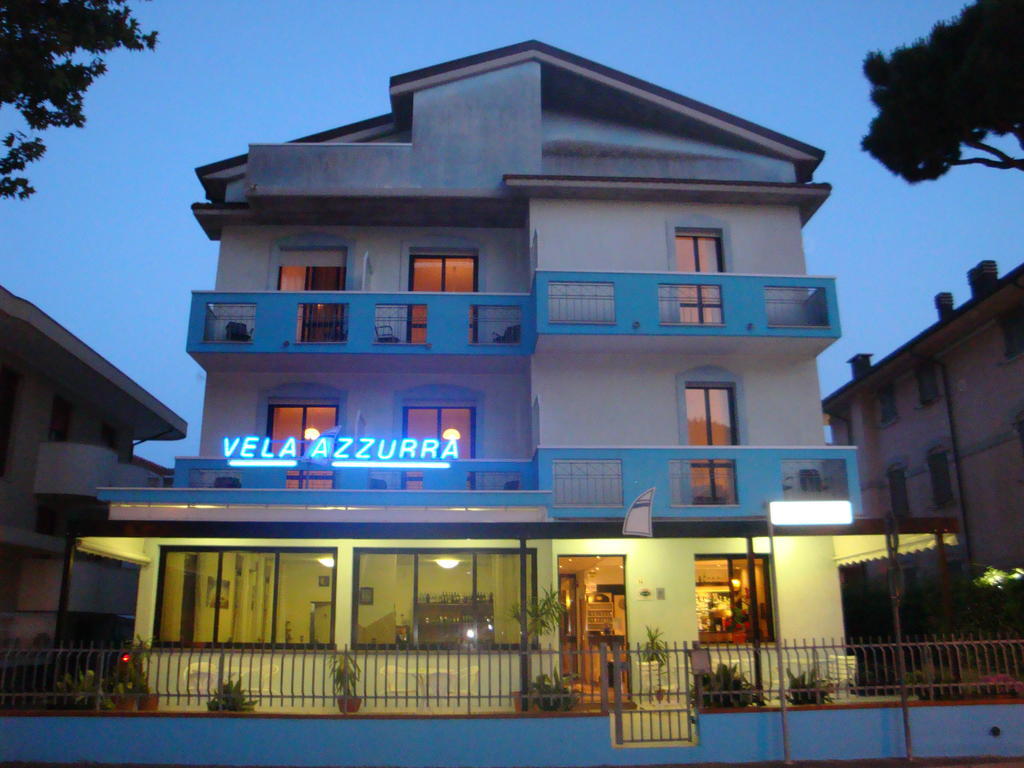 Hotel Vela Azzurra Rimini Bagian luar foto