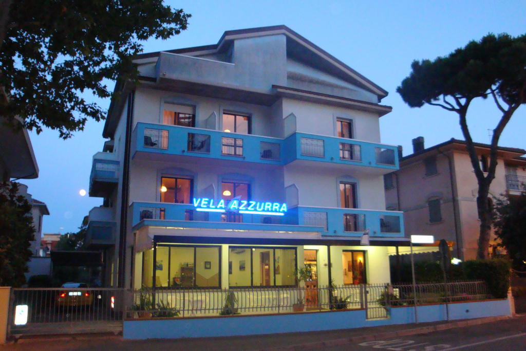 Hotel Vela Azzurra Rimini Bagian luar foto